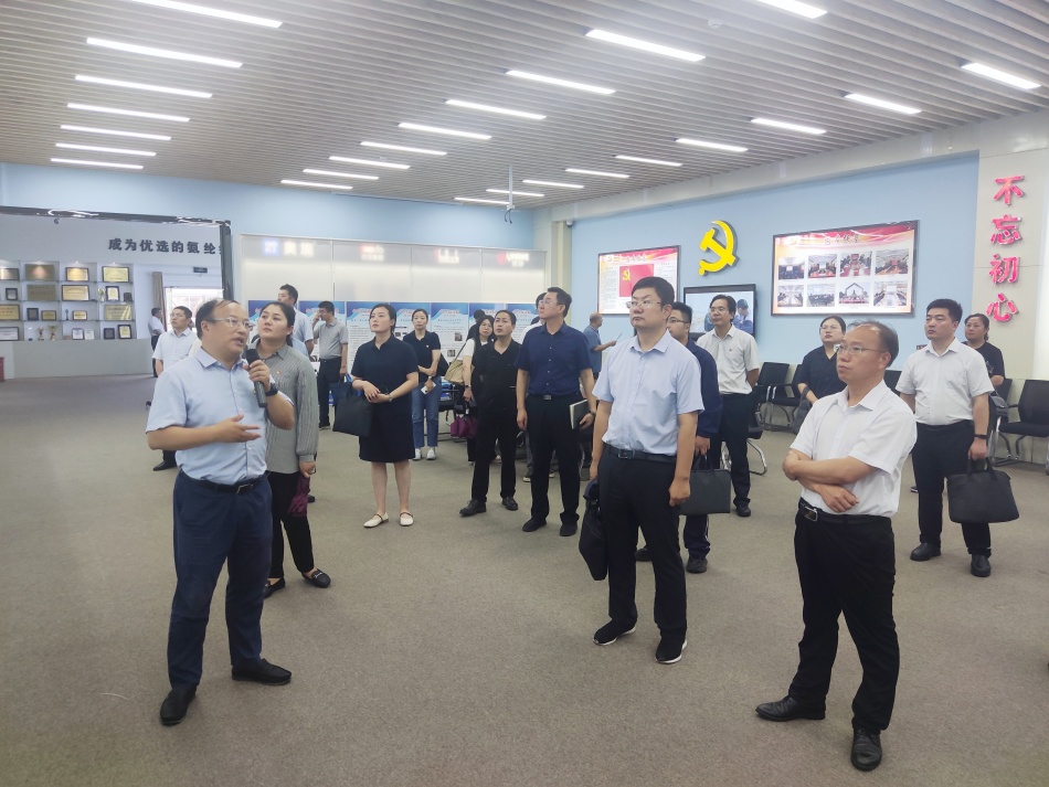 2024年7月17日，市國(guó)資委系統(tǒng)在公司開(kāi)展“三組聯(lián)建”現(xiàn)場(chǎng)觀摩1（公司展廳）_副本