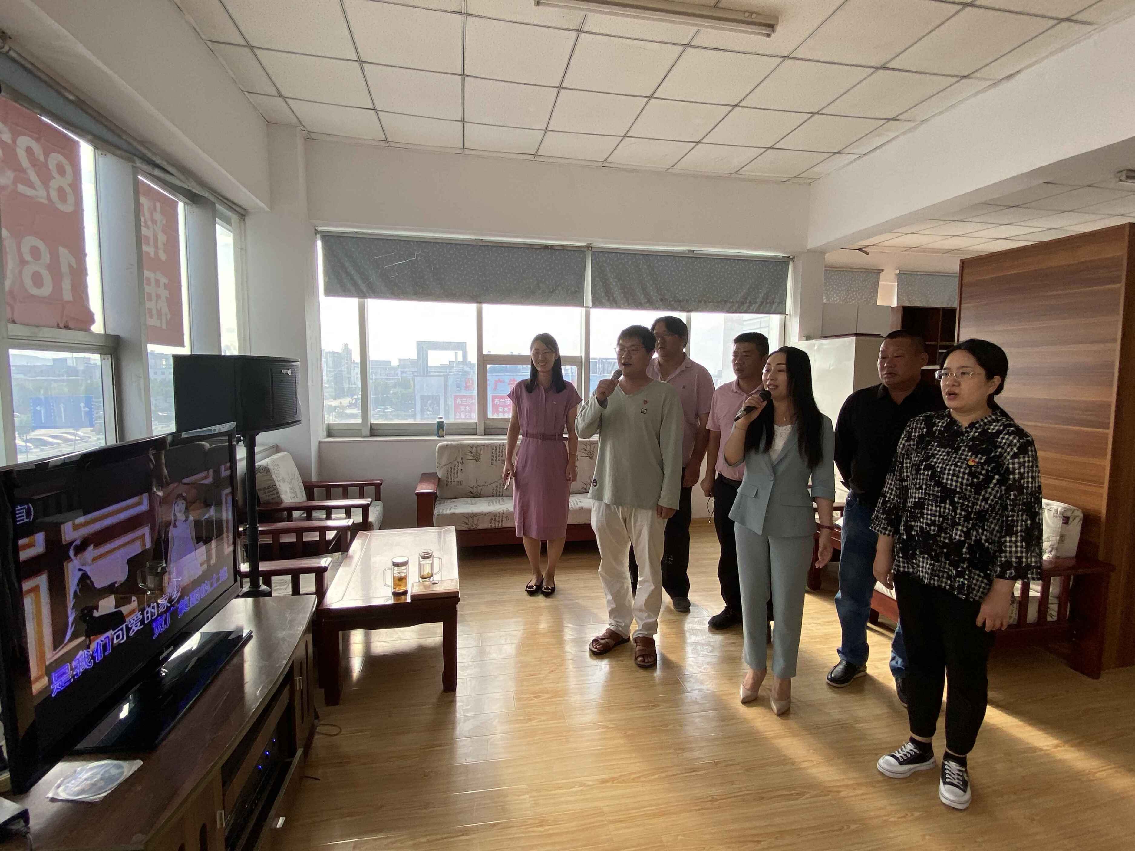 開(kāi)展紅歌、司歌傳唱